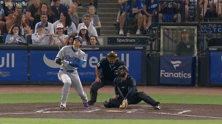 【映像】大谷の“バット破壊”爆音ヒットに女性客“お口あんぐり”