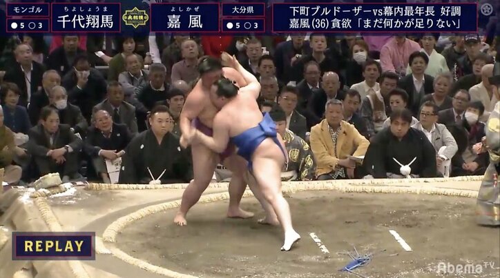 嘉風、36歳最後の一番で鼻から大出血! 顔面に頭突き食らうも気迫の勝利で前祝い