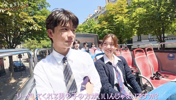スタイル抜群！ヤンキーキャラの高3美女に高1オクテ男子が精一杯アピール