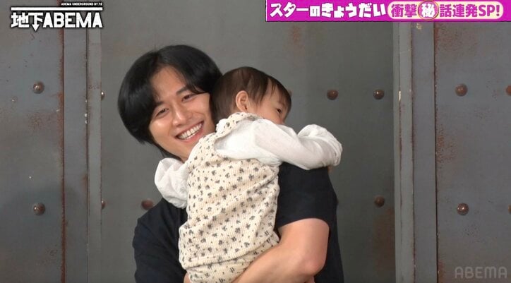 【写真・画像】「待受は幼少期の妹の写真」Travis Japan松田元太(26)の8歳下妹、兄からの溺愛っぷりを告白　2枚目