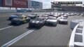 「そりゃ無理だよ！」5台横並び→信じられない“壁際ライン”から無謀アタック→多重事故 「嘘みたいな位置にいる」驚きと苦言