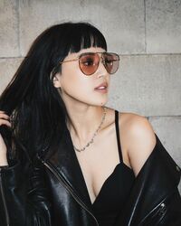 E-girls藤井夏恋、大胆に肌を露出させたセクシー＆クールなショットに称賛の声「海外モデルさんかと思った」