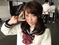 川栄李奈、制服姿での“舌ぺろ”姿に絶賛の声殺到「絶対男子にモテるやつ」
