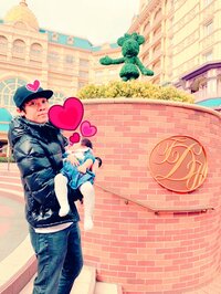 小林よしひさ『1歳のお誕生日 ～その1～』