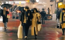 俳優夫婦が韓国で相合傘デート！洋服を爆買い→合計金額に衝撃「え！」「大丈夫？」『私たち結婚しました 5』第3話