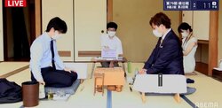過去30勝1敗の順位戦 藤井聡太七段、今期も連勝なるか 橋本崇載八段と対局中／将棋・順位戦B級2組
