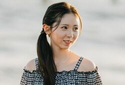 スタイルが良すぎる美人女子高生、ほっそりウエスト&美脚際立つビキニで男子から続々アピール『オオカミくん』4話