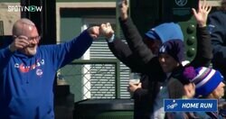 一体、何を考えているんだ！？ 大谷翔平の“激レア必至”2号ホームランボールを投げ返す“暴挙”　ヤバすぎる熱狂的カブスファンがキャッチする瞬間