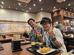 高橋英樹、ハワイから帰国後に妻と丸亀製麺へ「早く！簡単に！美味しく！」2ショットも公開