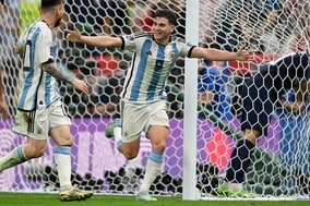 本田圭佑も「スーパー」と絶賛！ アルゼンチン９番アルバレスの独走ドリブル弾にファン注目「日向小次郎やん」「上手さにびっくり」【W杯準決勝】