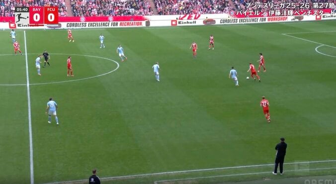 「ドン引きやん」怪物FWケイン、最終ラインから“超ロングフィード”炸裂「何してんだよw」約60メートル“高精度ダイレクトキック” 3枚目