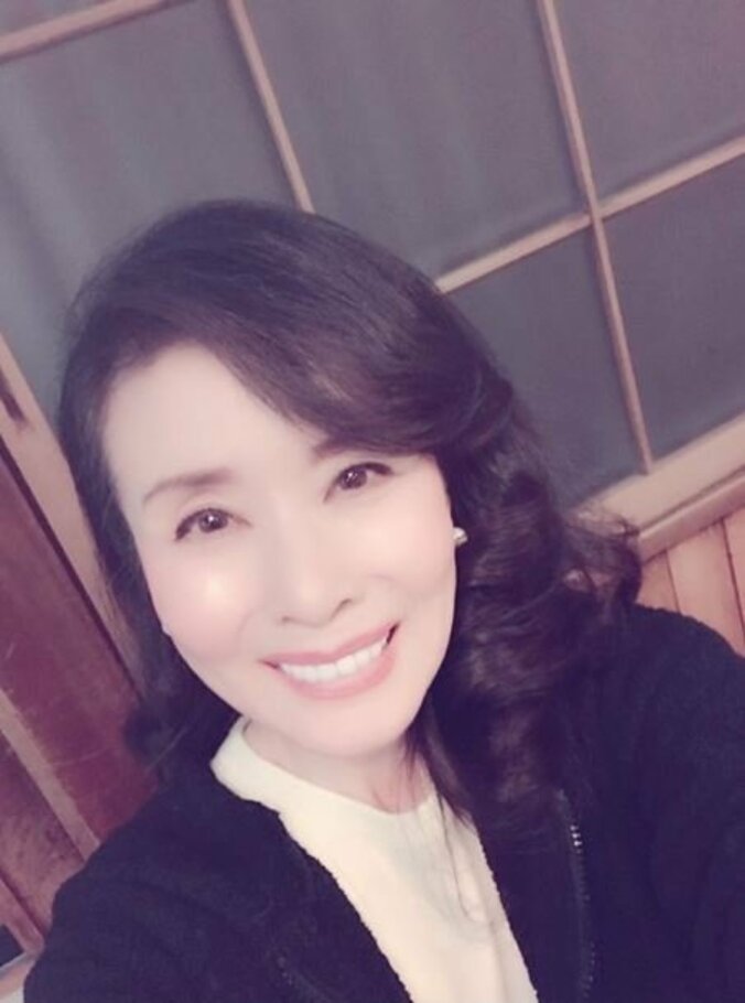 小柳ルミ子、フグ料理を堪能　美味し過ぎたため出されたらすぐに食べ続ける 1枚目