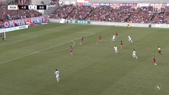 「まじでエンバペ」「格が違う」J2最強助っ人FWにSNS騒然！“爆速ブラジリアン”が神速ムーブでDF置き去り→圧巻フィニッシュ「恐ろしい動き」「確実に個人昇格」 4枚目