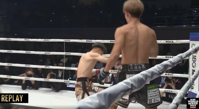 見えない左ジャブ