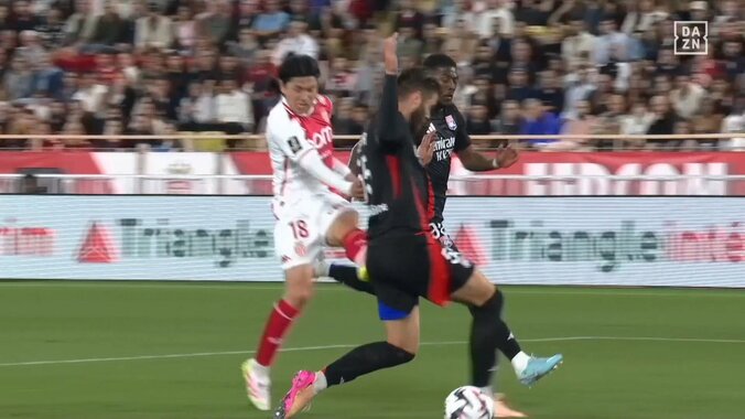 「最高の仕事した」モナコ南野拓実、今季リーグ6得点目でチームをCL出場権に導く先制点！3人に囲まれながらシザーズ＆股抜き→低弾道ショット炸裂 5枚目