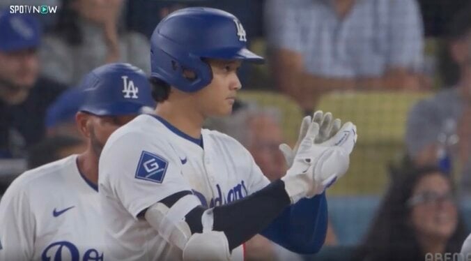 【写真・画像】球場騒然！ 大谷翔平、爆速弾丸ヒットで“まさかの光景”「エグすぎる」179キロ“火の玉打球”→相手内野陣が動けない「捕れるやついるのか」　1枚目