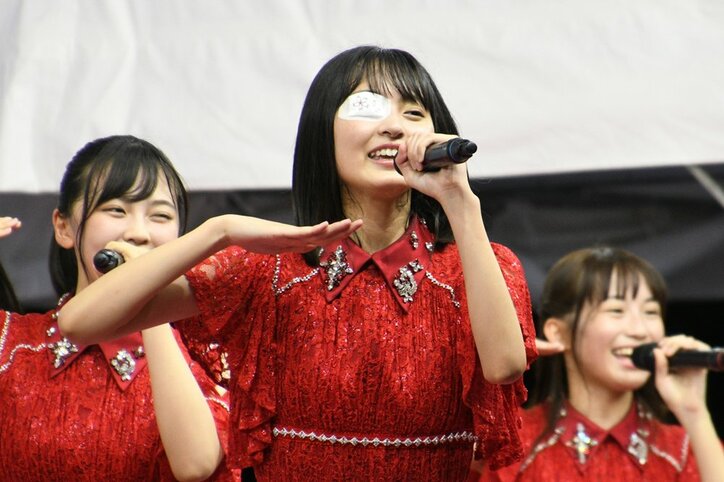 乃木坂46・4期生が初の『TIF』出演でフレッシュなパフォーマンス、清宮レイの”必殺技レイパンチ”に会場沸く