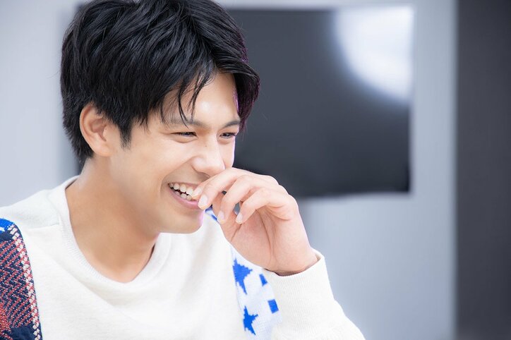 森崎ウィン「ハリウッド俳優」重圧はねのけた発想力 スピルバーグ監督が見抜いた多彩さ