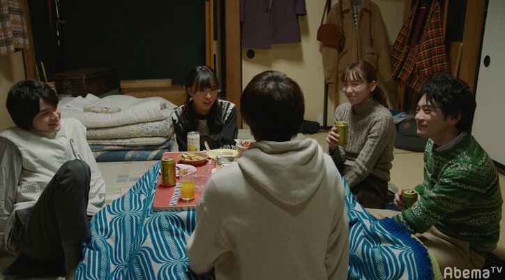 眠る芽衣（飯豊まりえ）のおでこに優しくキス…航太（佐野勇斗）の切なぎる決断に視聴者涙　「僕だけが17歳の世界で」第7話