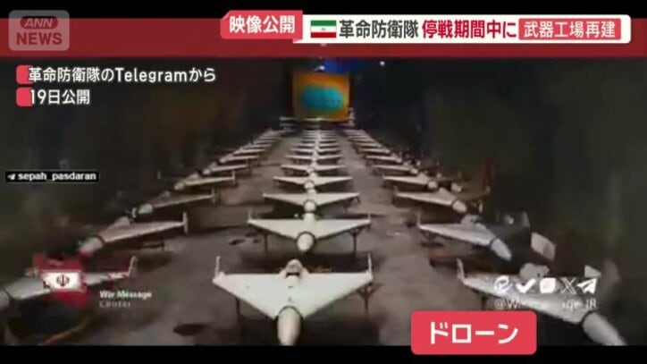 延々と続く通路に、大量のドローン