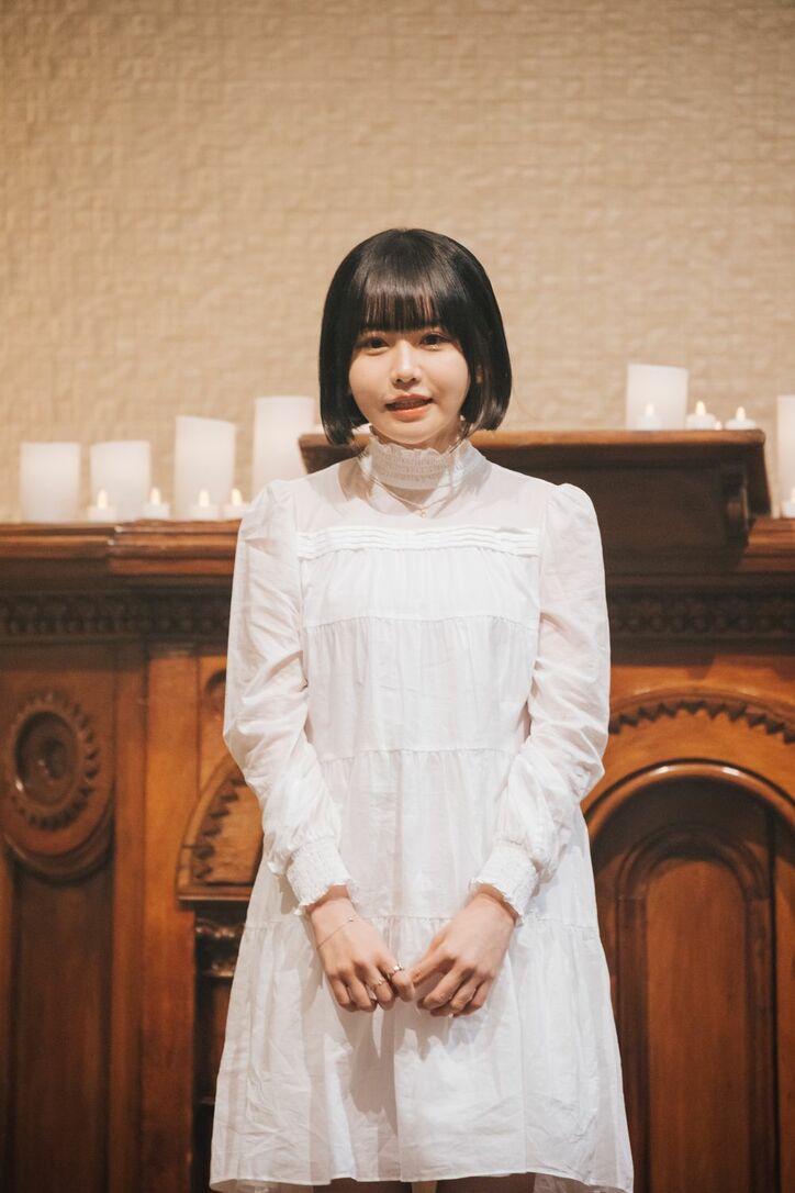 「男性と一緒にいる環境にいなさそう」シリーズ最大の衝撃・齊藤なぎさの恋に飯豊まりえが興味津々『花束オオカミ』第1話