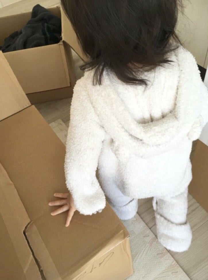 紺野あさ美、引越したての自宅キッチンを公開「まだまだ部屋は大荒れ」