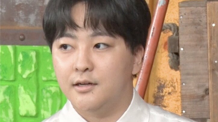 【写真・画像】「月収1億円以上」有名なアダルトサービスを開発した女性、総額2000万円以上の私服姿に驚きの声「そのままハリー・ポッターの舞台に出てほしい」　1枚目