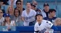 ドジャー・スタジアムが揺れた!大谷翔平の21号弾でネット裏観客が“一斉に万歳”…打った瞬間に誰もが確信、球場沸騰