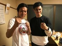 小島よしおと狩野英孝の震災復興ライブが満員御礼、売上を寄付「気持ちや想いは必ず届きます」