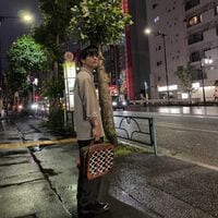 岩田剛典、道端で撮った“イケメンショット”を披露し「私服お洒落」「最高にかっこいい」の声