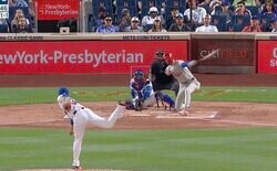 ボールが消えた…？ 千賀滉大に“打者がイライラ”「あの軌道はキレる」 “お化けフォーク”→バットにかすらず“膝つき三振”「落ちすぎw」