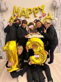  杉浦太陽、13歳を迎えた長男の誕生日に駆けつけてくれた人物「なんて幸せな空間を作ってくれたんだろう」 