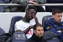 トッテナムDFの交代でサポーターから歓声…主将ロリスが苦言「こんな光景は見たことがない」