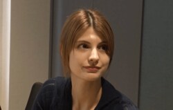 2歳の時に両親が離婚…マギー、学生時代の苦労を明かす「自分で高校の学費を払ってた」