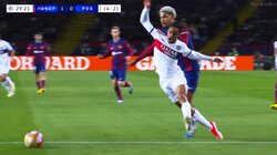 「失点やGKと１対１のほうがマシ」一発退場のバルサDFにチームメイトが苦言…自らのパスミスで焦り→手で引き倒して痛恨レッドカードを食らった一部始終