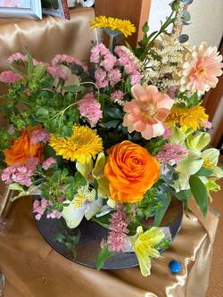  上島竜兵さんの妻、亡き夫の誕生日に貰ったプレゼント「長持ちするのはうれしい」 