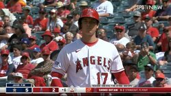 「えっ！？なにそれ？」大谷翔平、打席に入った瞬間にピッチクロック違反で1ストライクとられ憮然