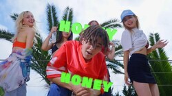 YungFLXがKohjiya, Tade Dustを客演に迎えた「Like That」のMVを公開