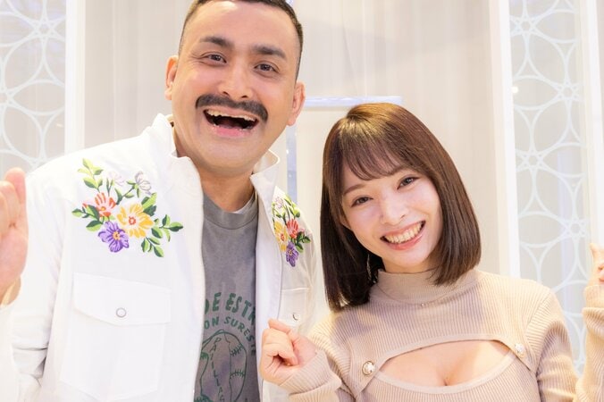 デニス植野、ロシアハーフのグラドルとカップル成立！ 美女2人から奪い合われるモテ展開に 1枚目