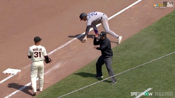 【写真・画像】「Oh！」観客悲鳴…鈴木誠也、あわや頭部死球に目を見開き“驚” 仰け反る誠也、どよめく敵地「よく避けたな」　1枚目