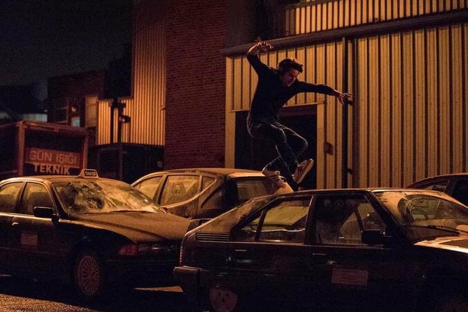 映画『アメリカン・アサシン』“新社会人”が恐れおののく、シゴキ場面写真一挙解禁 6枚目