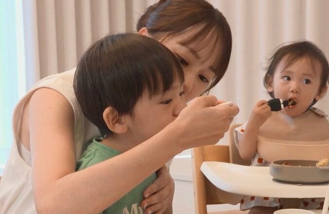 【写真・画像】「ほぼ毎年男児を出産」4児の母となった元グラドル（40）、冷凍食品を活用した朝食を公開「美味しそう！」絶賛の声　2枚目