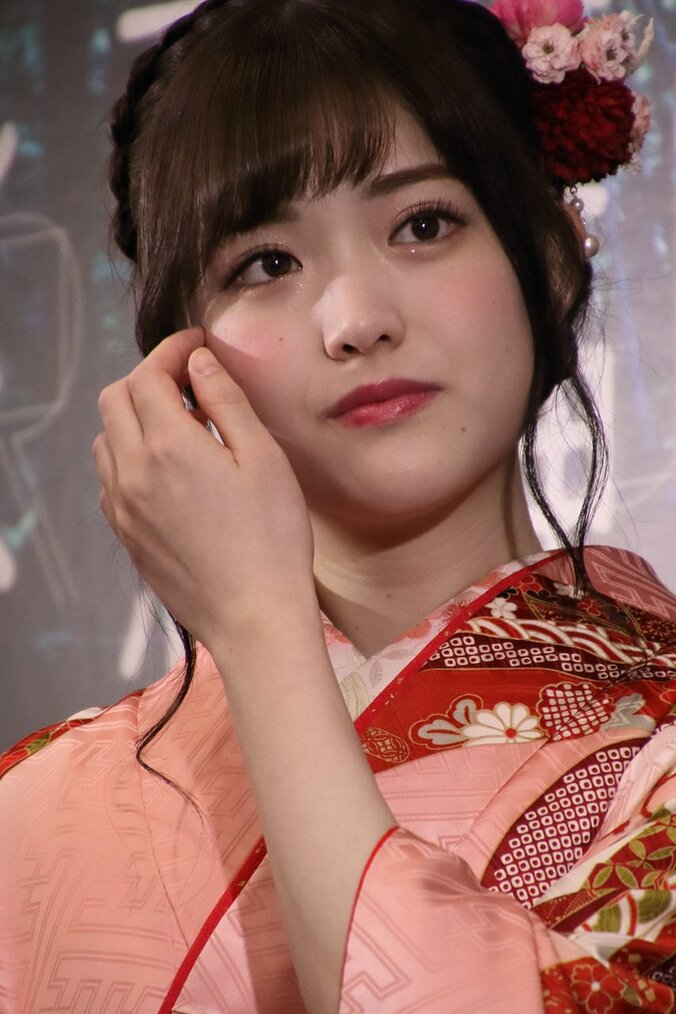 乃木坂松村&若月の晴れ着姿を片岡愛之助がベタ褒め 2枚目