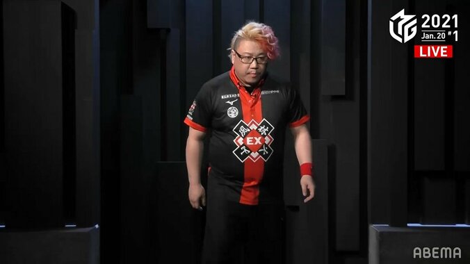 麻雀も髪型も引き出し多すぎ 松ヶ瀬隆弥のド派手ヘアに注目集まる「ニワトリカラー」「今日は赤鬼だな」／麻雀・Mリーグ 2枚目