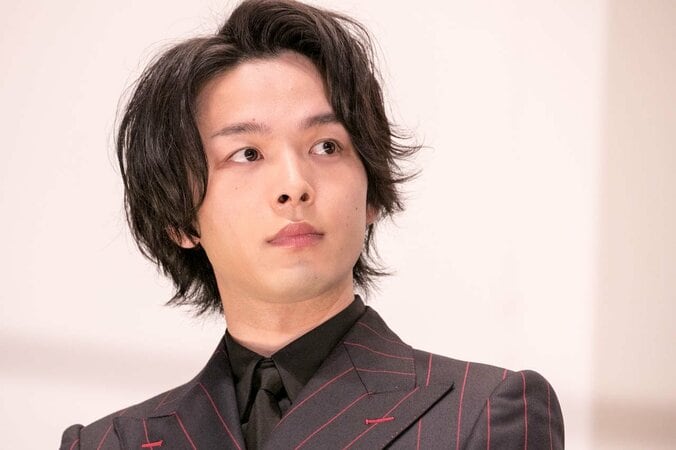 中村倫也、“クシャ感”がたまらない笑顔にファン悶絶「ギャップすごい」「キュン死にする」 1枚目