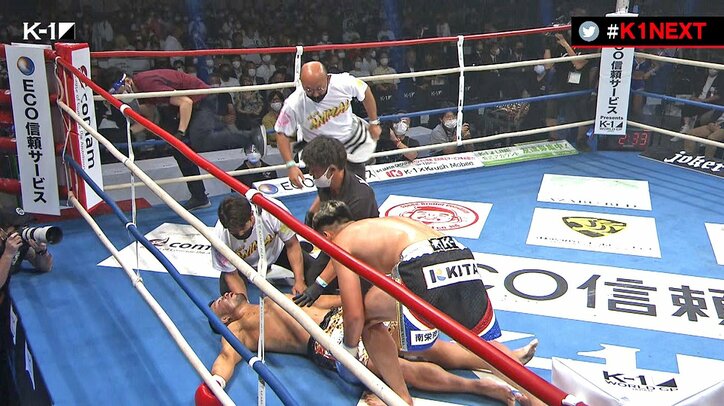 「音ヤバかった」重量級で“大の字”失神KO 勝者が咄嗟の応急処置に「蘇生してる」「優しい」称賛の声相次ぐ