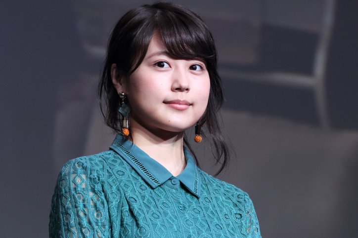 有村架純 ぱっつん前髪にチェンジ 可愛すぎて息止まります 話題 Abema Times