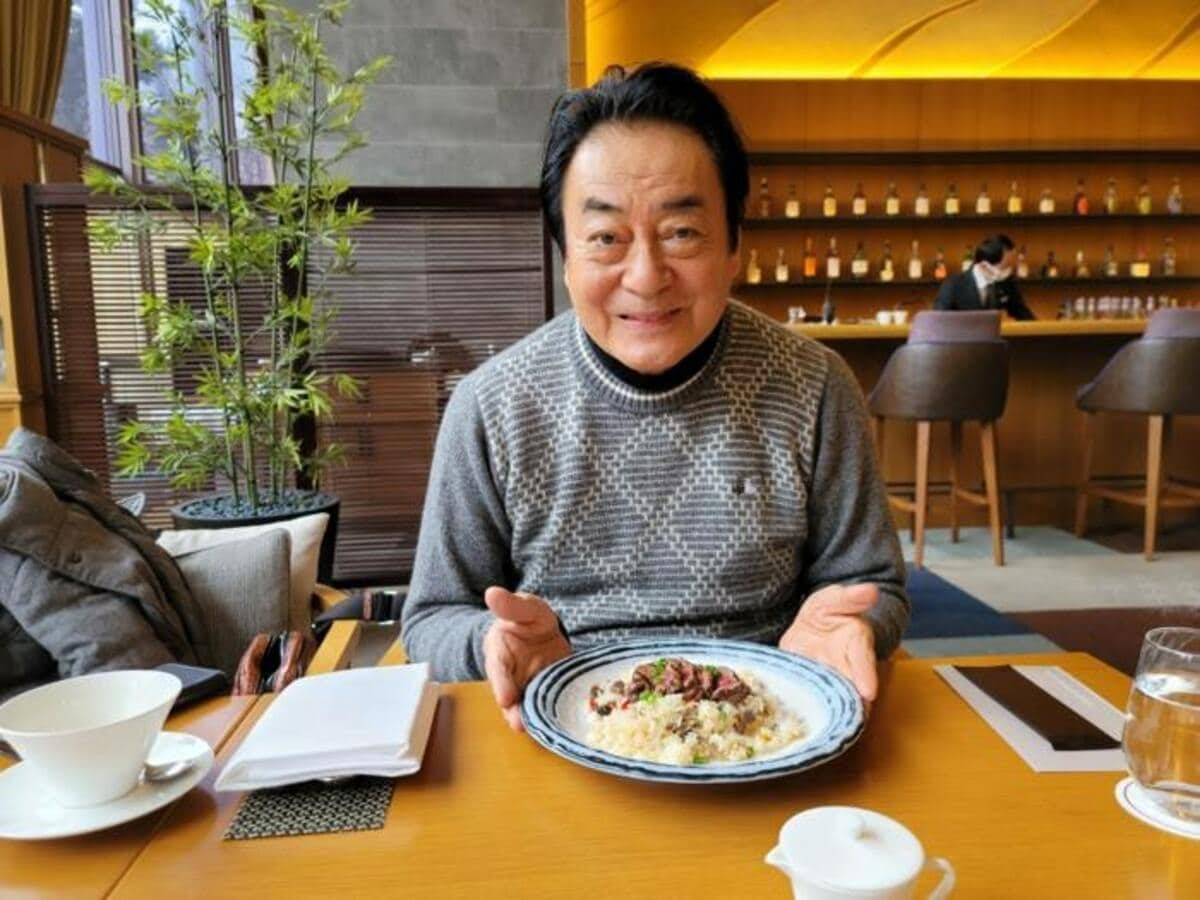 高橋英樹 ホテルのラウンジでランチを堪能 美味しそう 素敵な休日 の声 話題 Abema Times