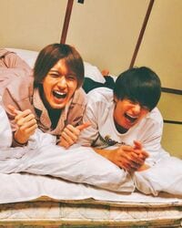 「最高なメンバー」佐野勇斗、M!LK・山中柔太朗との夏合宿“布団ショット”を公開