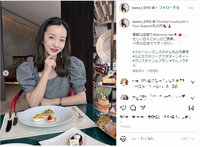 板野友美のホテルでの優雅なアフタヌーンティーショットに「とっても可愛い」「プリンセスみたい」と反響